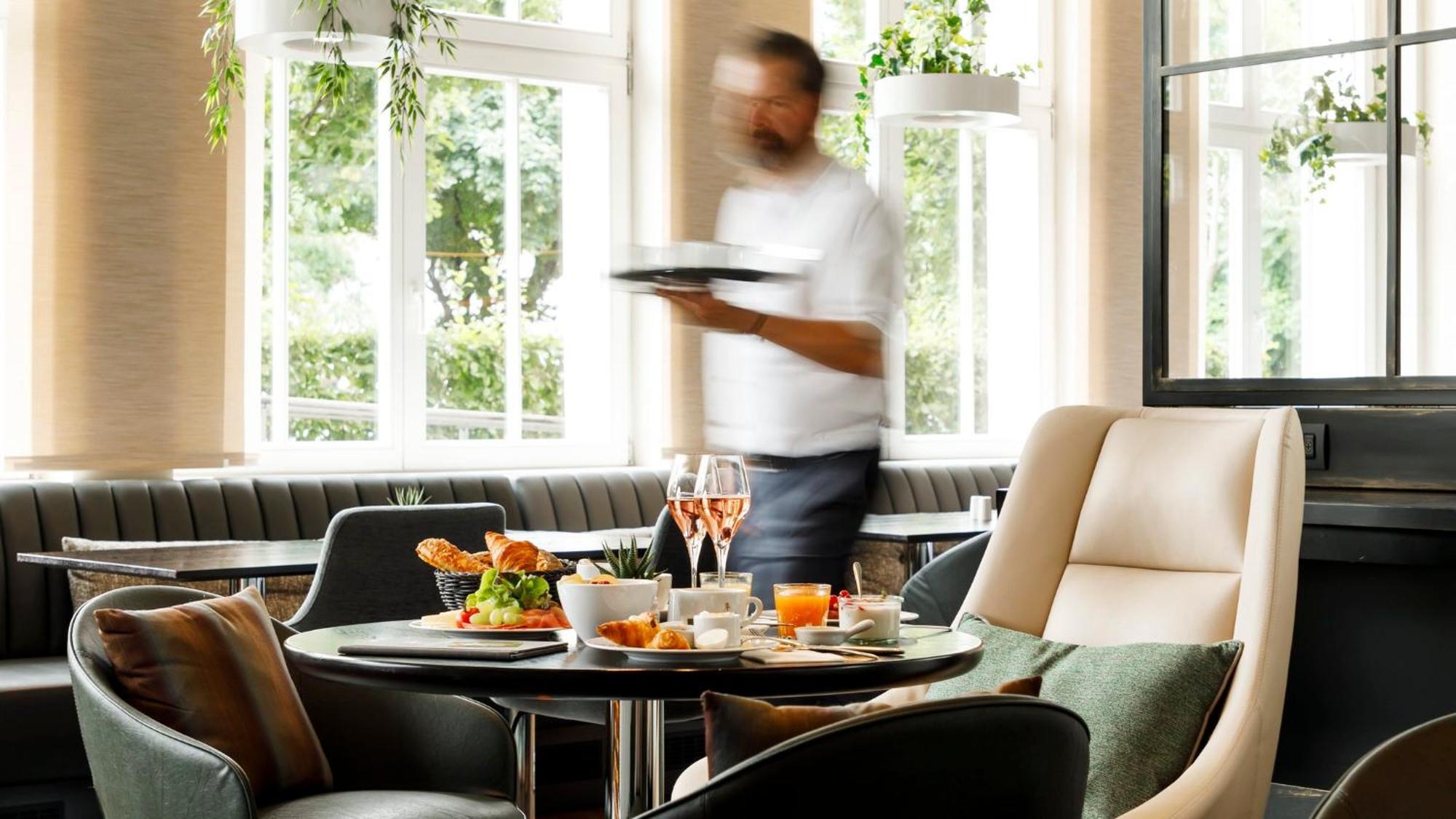 - Am Zwinger, An Ihg 4*